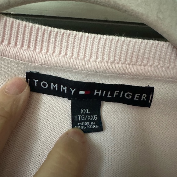 EUC Tommy Hilfiger pink v-neck sweater - Picture 2 of 4